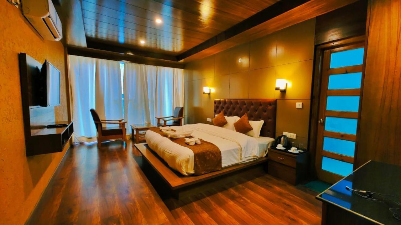 Winterline Resort Near Mall Road Manali - Centrally Heated & Air Cooled Екстериор снимка