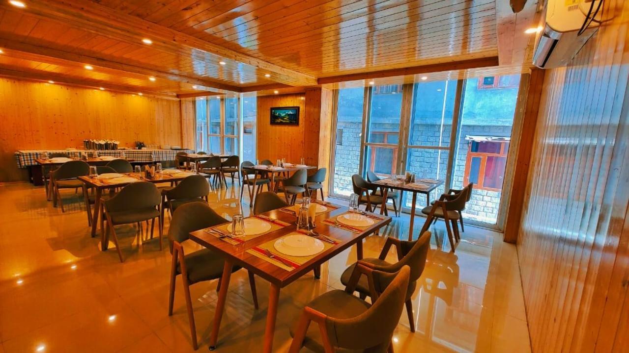 Winterline Resort Near Mall Road Manali - Centrally Heated & Air Cooled Екстериор снимка