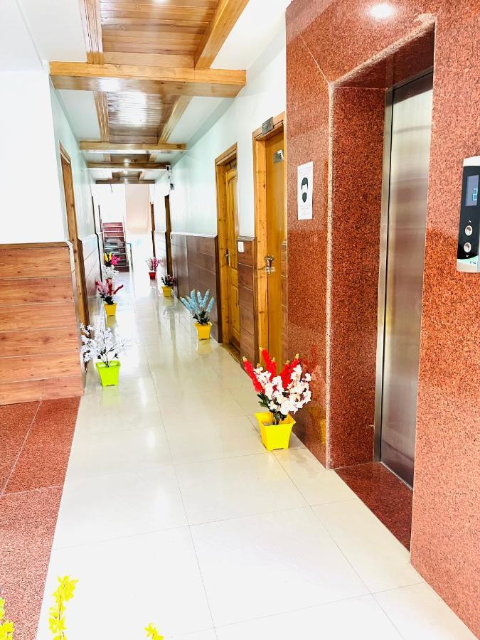 Winterline Resort Near Mall Road Manali - Centrally Heated & Air Cooled Екстериор снимка
